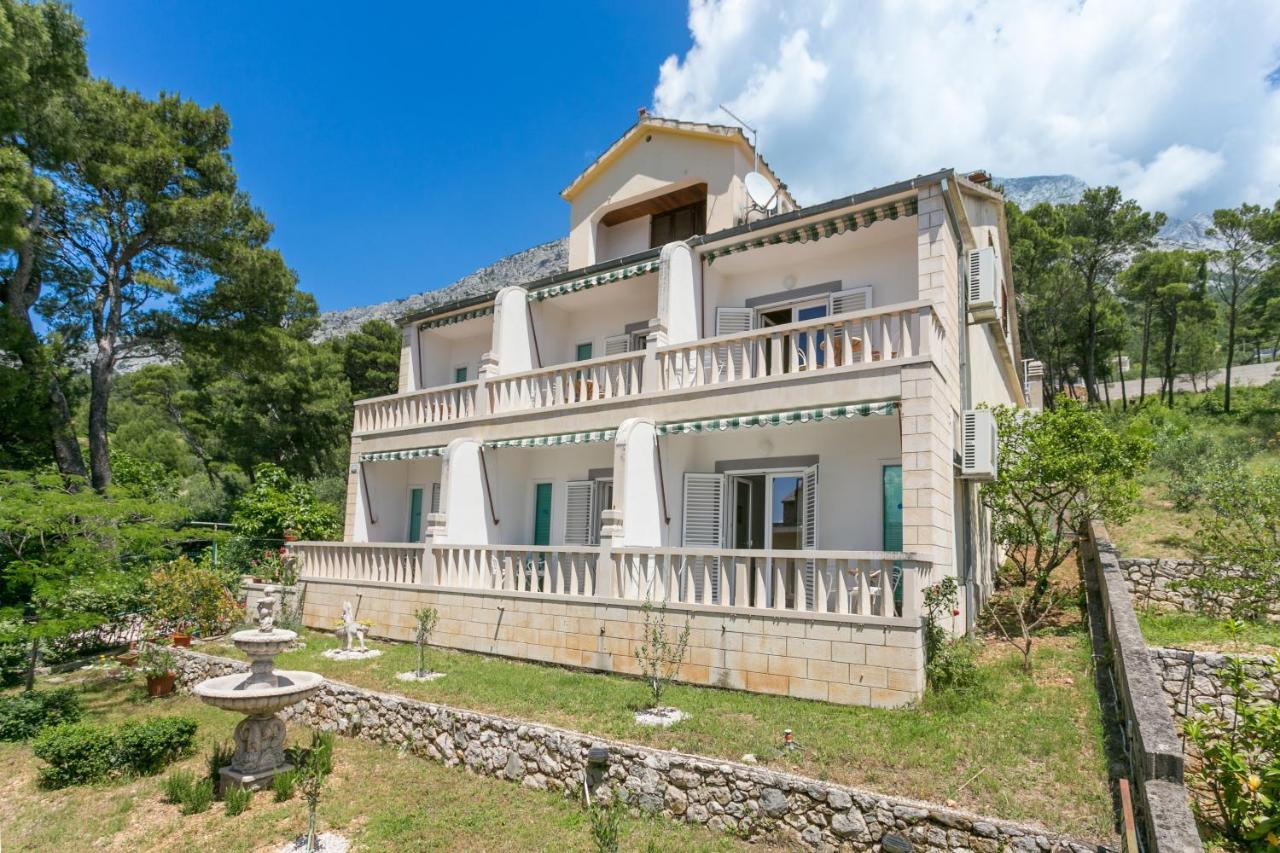 Apartments By The Sea Brela, Makarska - 18356 Exterior foto