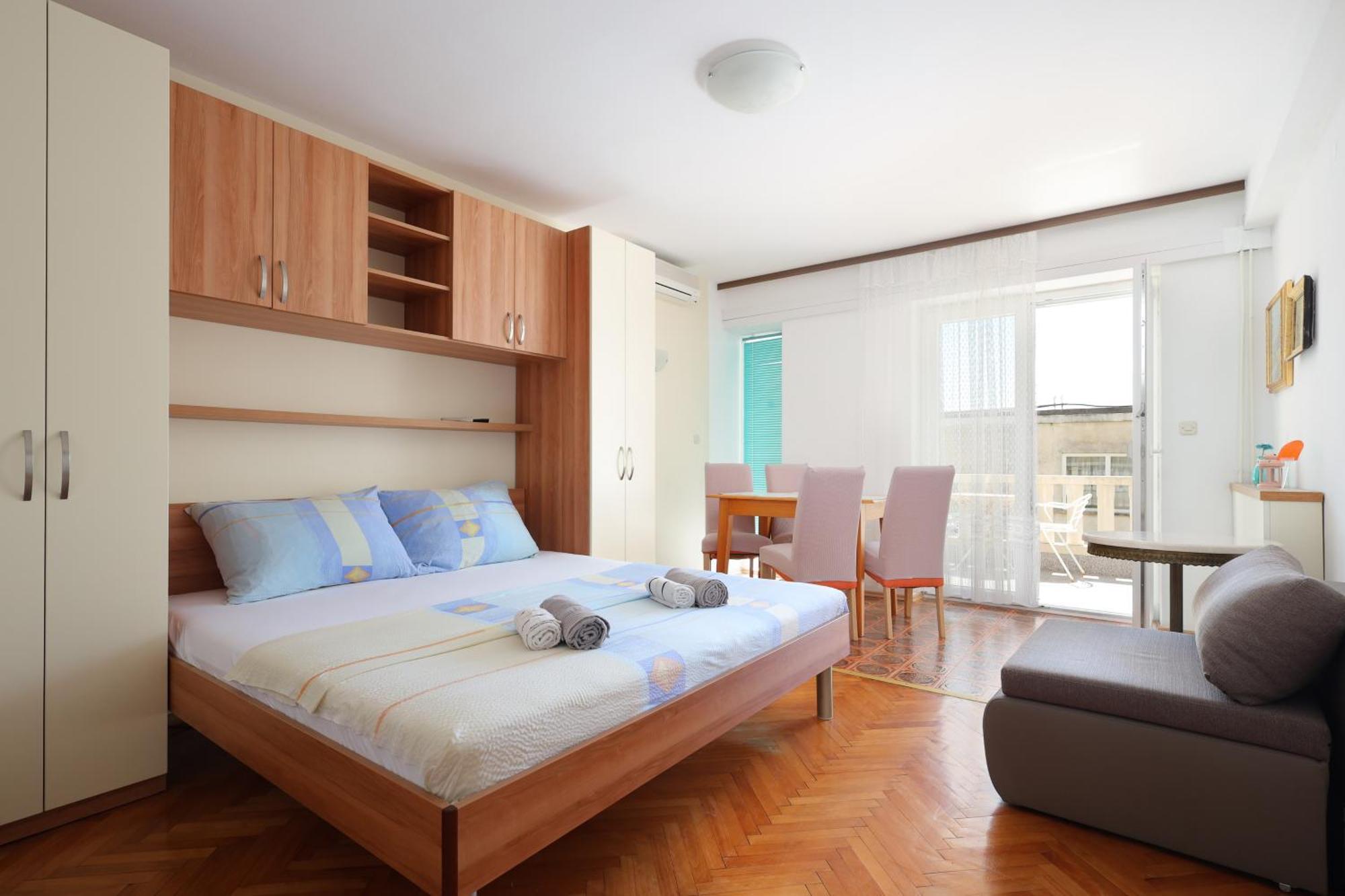 Apartments By The Sea Brela, Makarska - 18356 Exterior foto